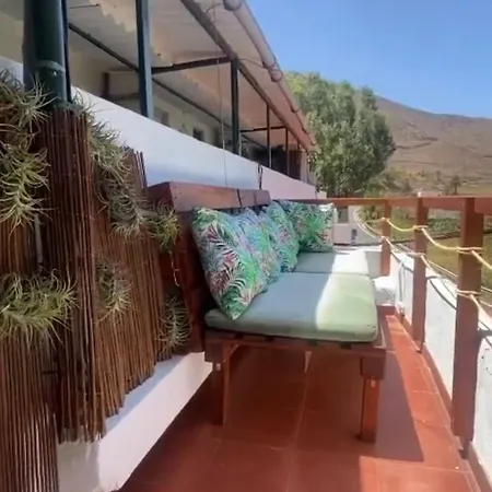 And El Charco Azul * El Risco