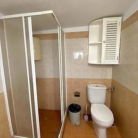 B&b&apartments El Charco Azul Bed and breakfast El Risco