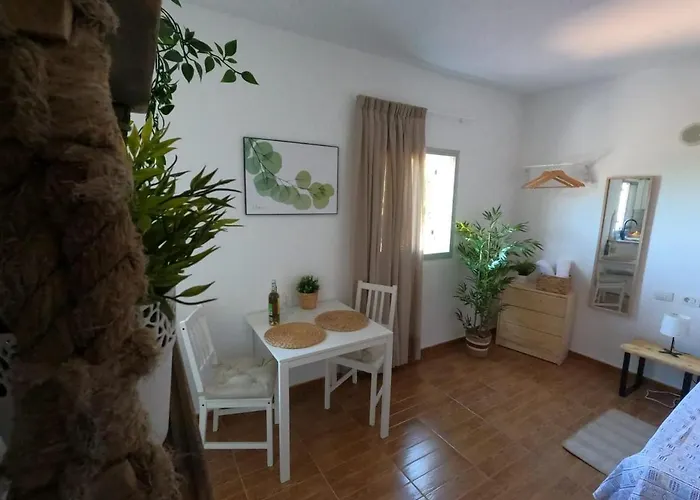 And El Charco Azul Bed & Breakfast El Risco